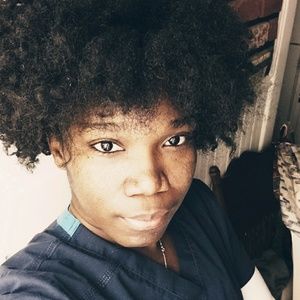 Meet your Posher, Anestia